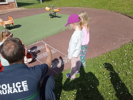 Les enfants découvrent la sécurité routière